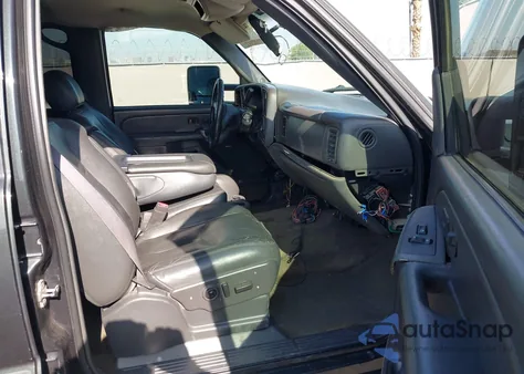 2004 Chevrolet Silverado 2500Hd Lt z USA, uszkodzony, nr VIN 1GCHK232X4F190480